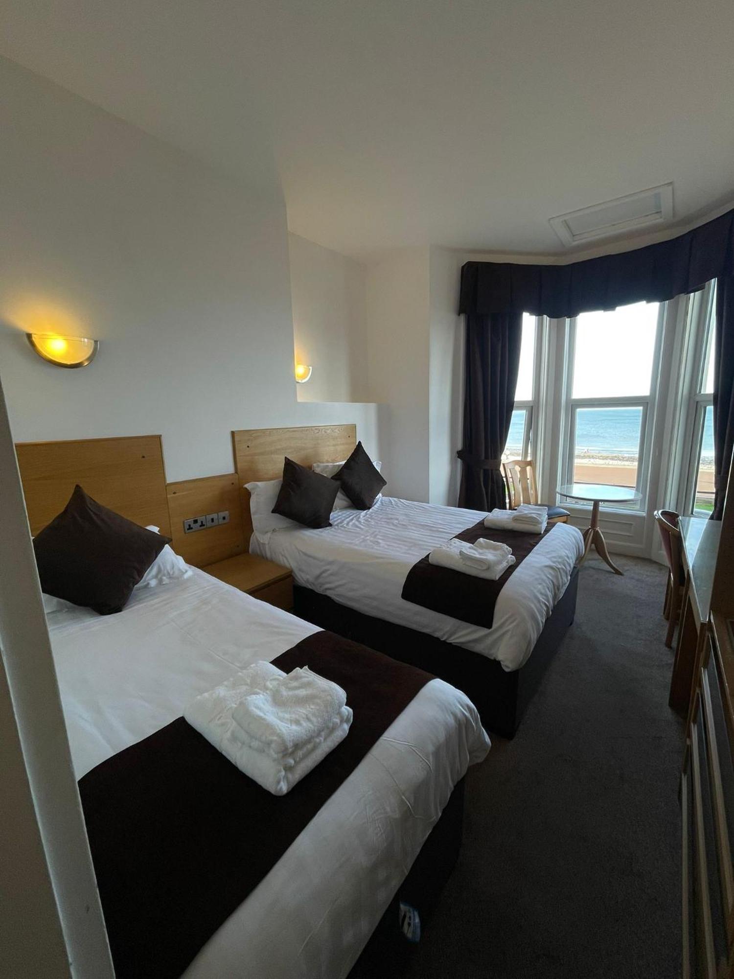 Four Saints Brig Y Don Hotel Llandudno Eksteriør bilde